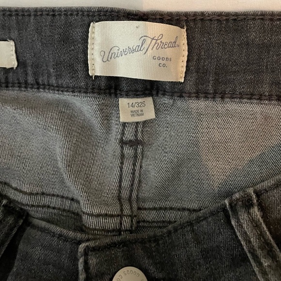 Universal Thread Jeans - Picture 4 of 7